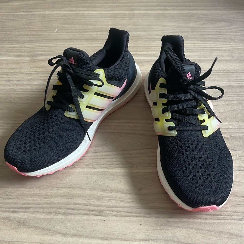 Womens Adidas Ultra Boost Ultraboost running shoes black size 8.5